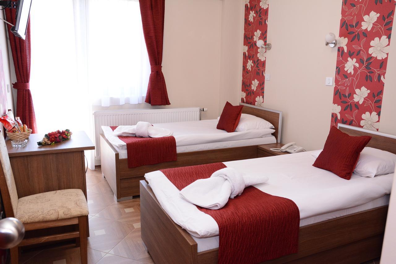 Garni Hotel Laguna Lux Nis Exterior photo